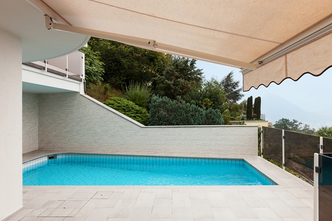 Install The Shades To Protect Your Pools
