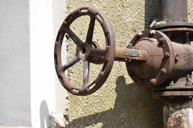 Spot The Warning Signs Of Aging Plumbing