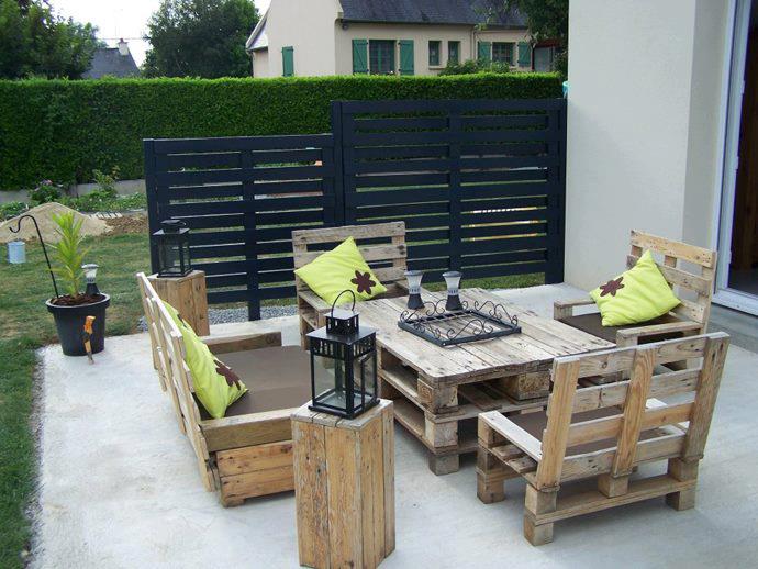 What Are The Advantages Of Recycling Wood Pallets For Your Home?