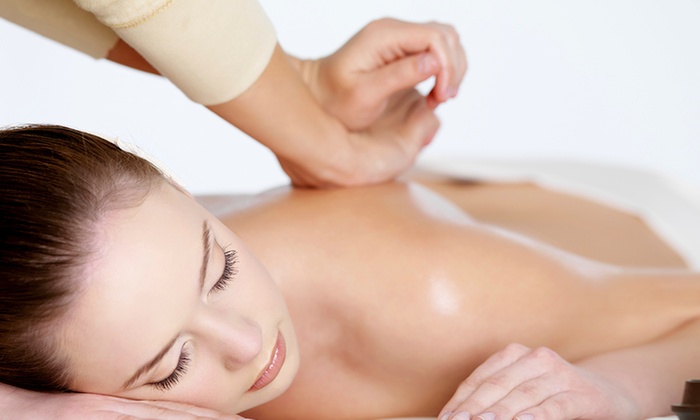 What Is The Difference Between A Sports Massage And Physiotherapy Treatment?