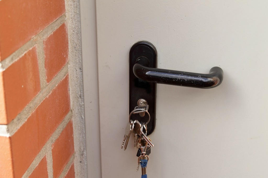 Proper Ways To Burglar-Proof Your Front Door