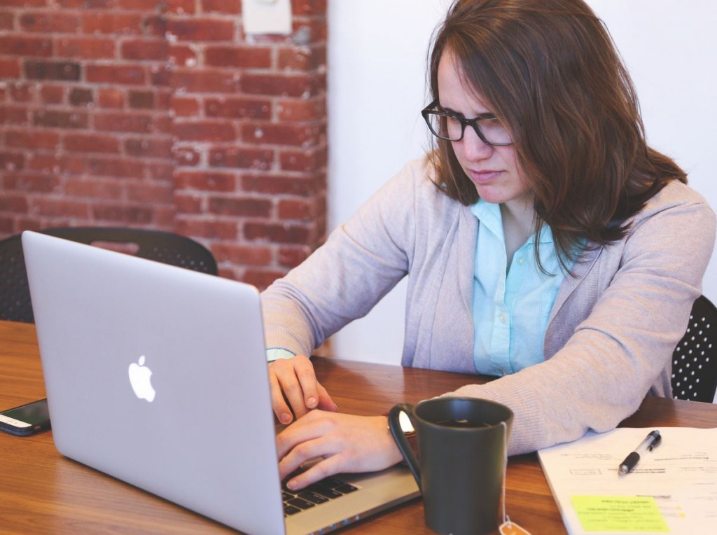 How To Effectively Manage Client Information and Increase Sales