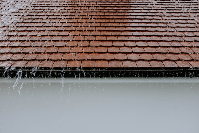 4 Signs Your Roof Needs To Be Replaced Instead Of Repaired