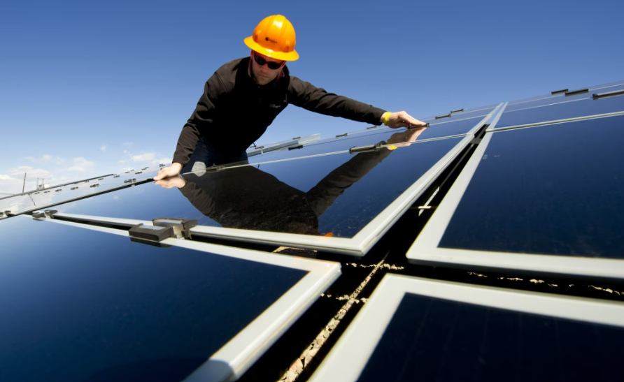 How to Ensure Your Home's Solar Panels Are Positioned For Optimal Sun Exposure