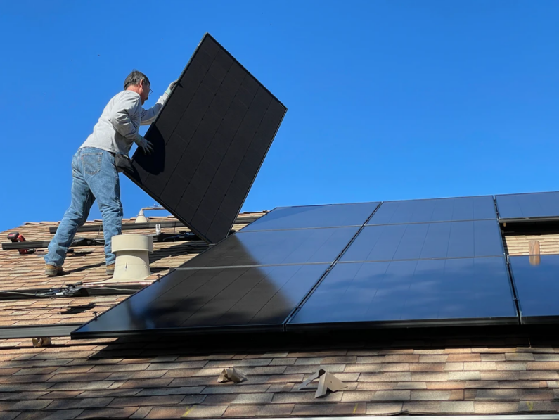 Selling With Solar: How Much Can Solar Panels Increase The Value Of Your Home?